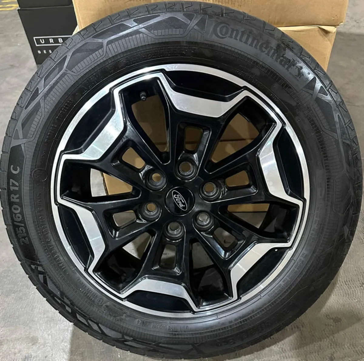 17" Genuine FORD TRANSIT CUSTOM Alloys & TYRES - Image 4