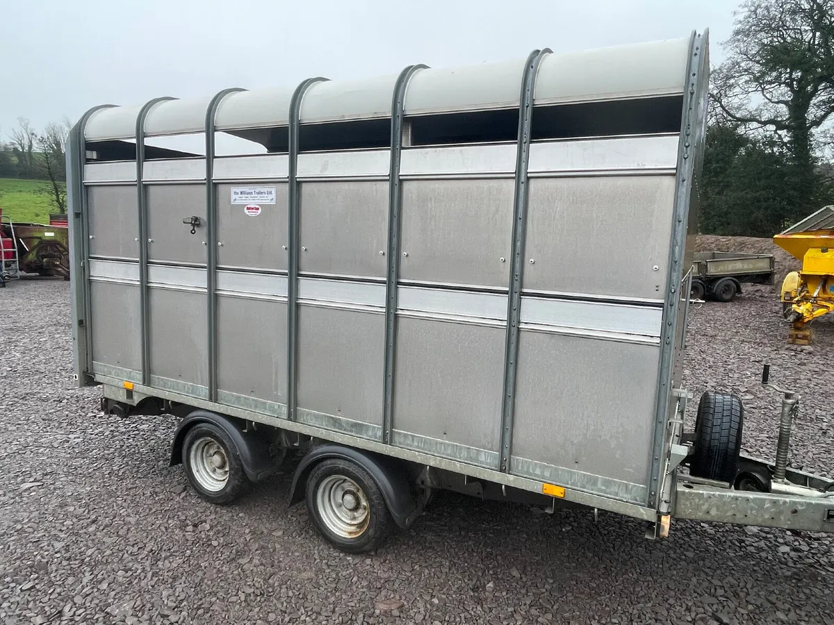 Ifor Williams 12ft dp cattle trailer - Image 1