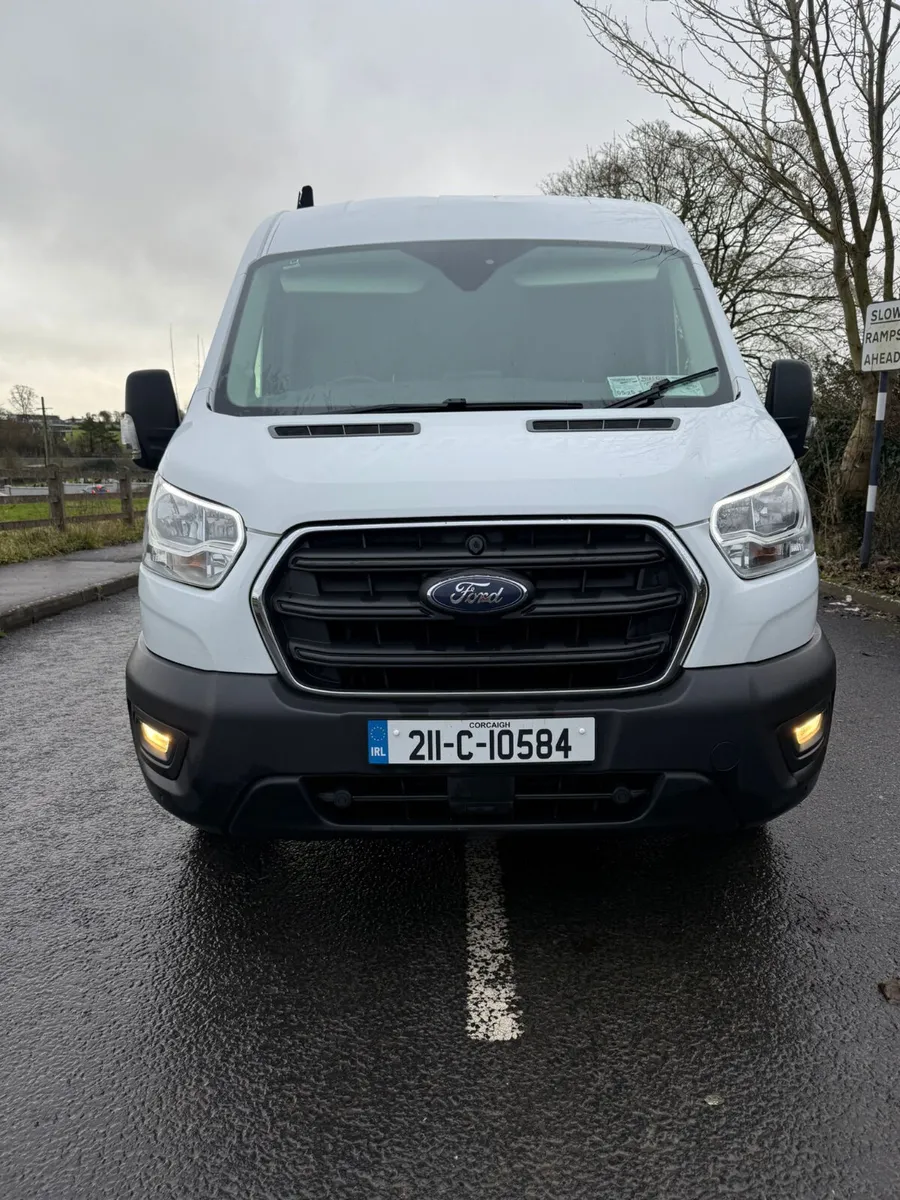 Ford Transit Trend  2021 - Image 3