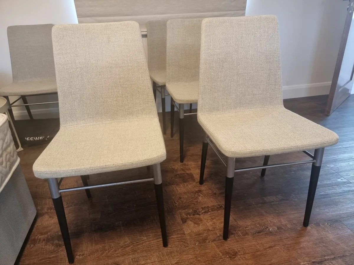 8 Dining chairs - Image 1