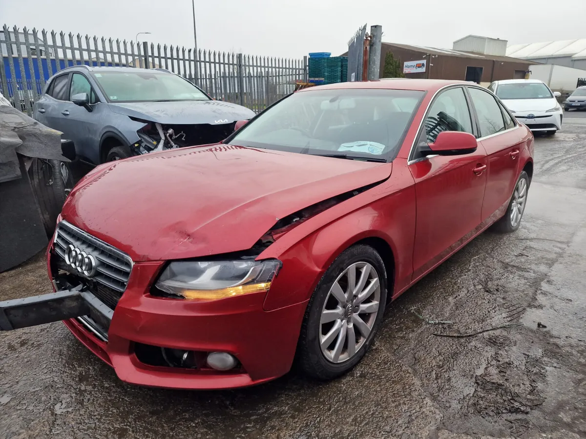 11 AUDI A4  2.0 TDI (CJC) FOR BREAKING - Image 1