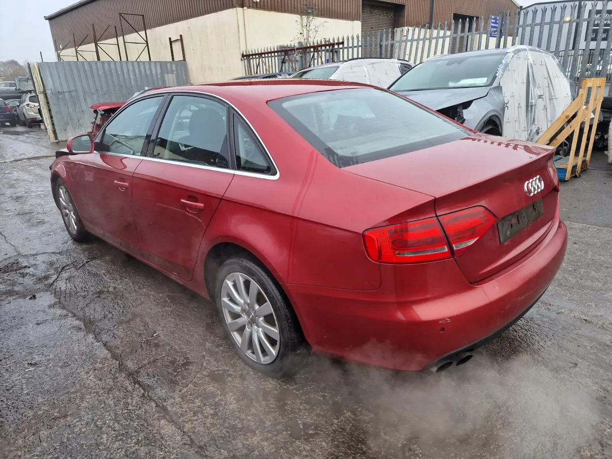 11 AUDI A4  2.0 TDI (CJC) FOR BREAKING - Image 4