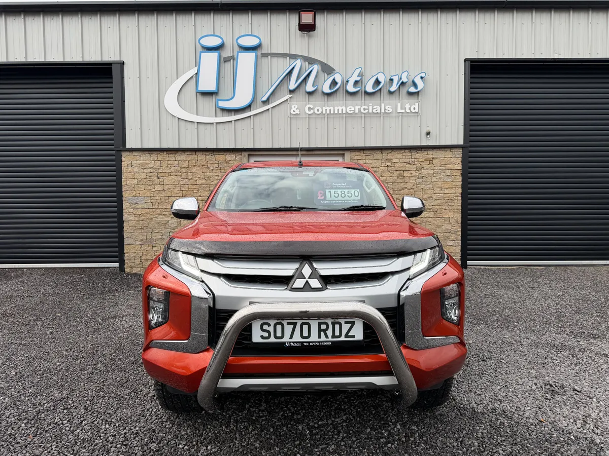 2020 Mitsubishi L200 2.3 D-ID BARBARIAN LIKE NEW - Image 2