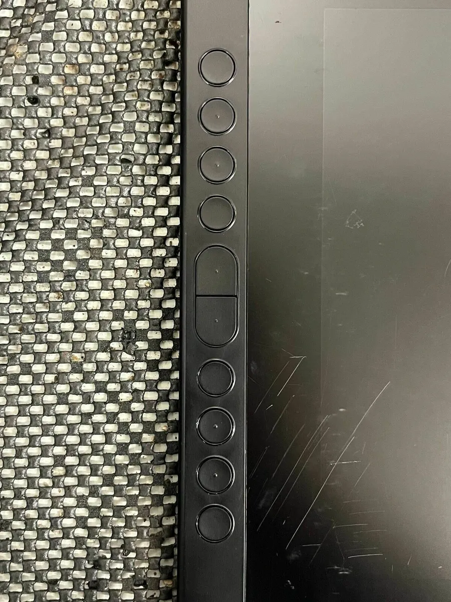 Kamvas 16 Drawing Tablet - Image 3