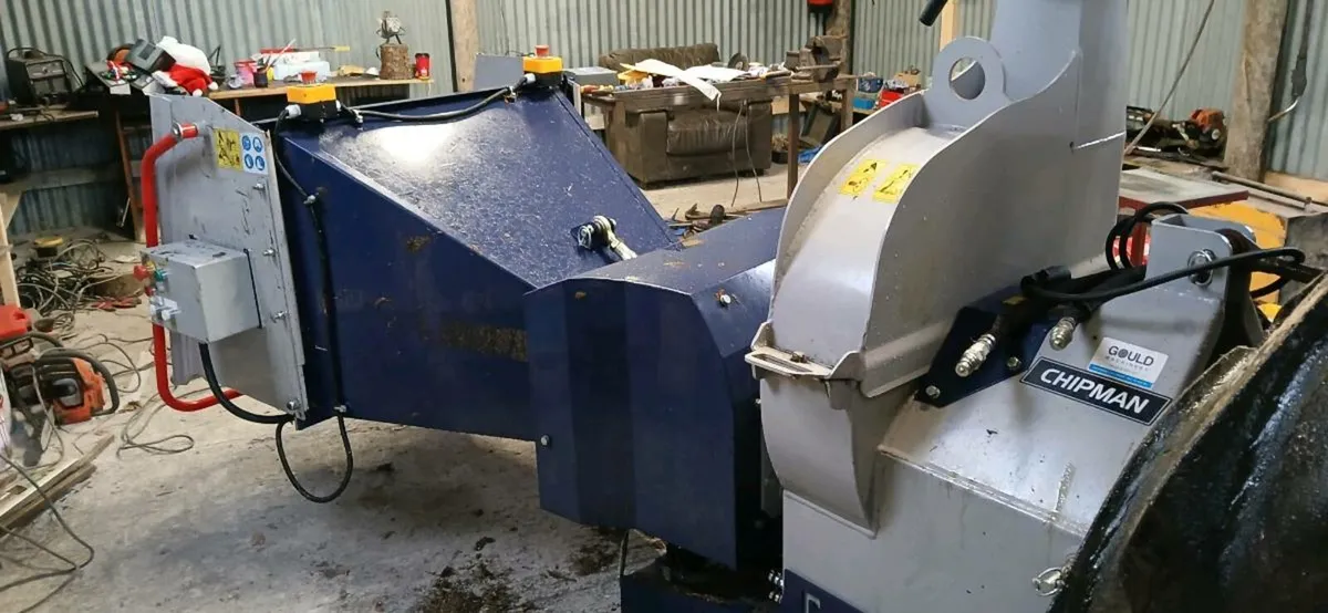 Wood chipper - Image 1