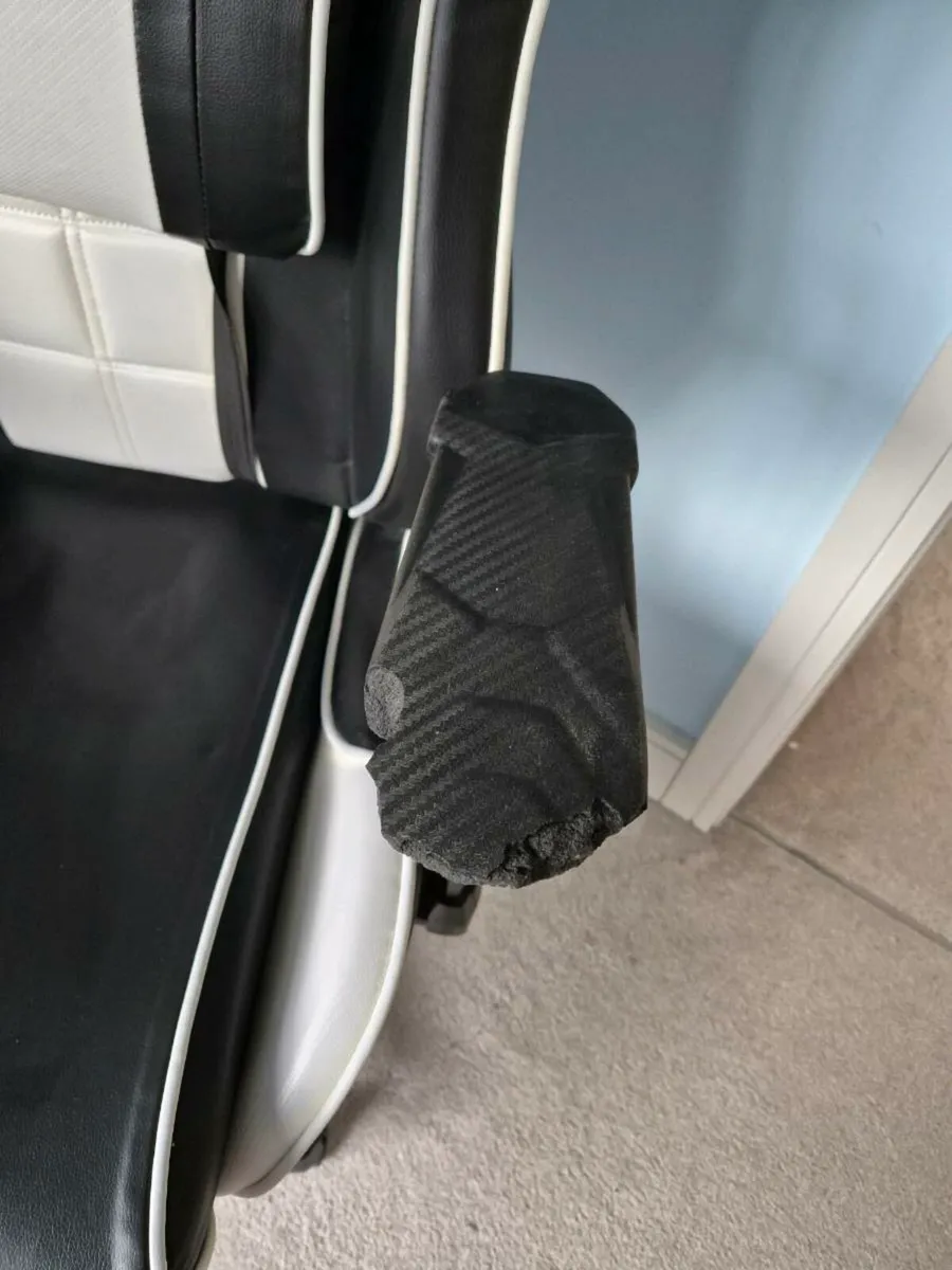 Gaming chair - Image 2