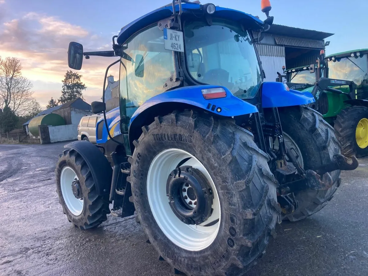2011 New Holland T6010 - Image 2