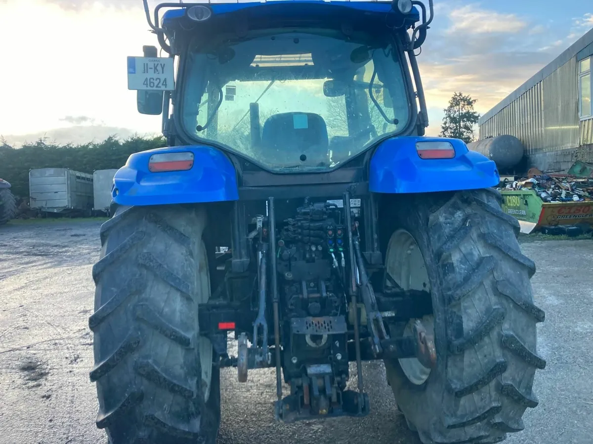 2011 New Holland T6010 - Image 3