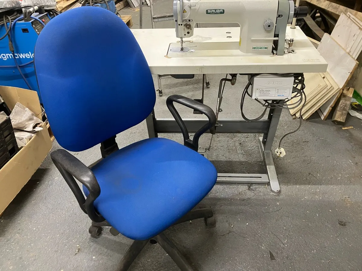 Ind needlefee sewing machine - Image 2