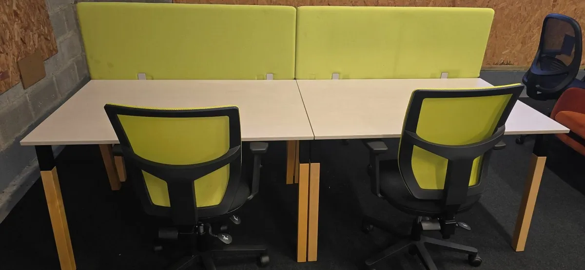2 x 4 person office pods (second hand) - Image 1