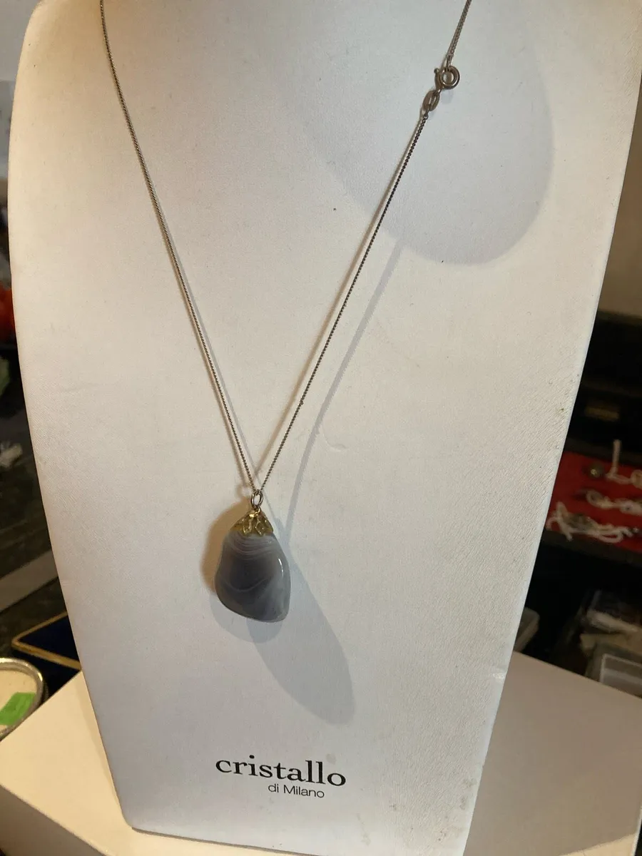 Sterling Silver Agate pendant and chain - Image 1