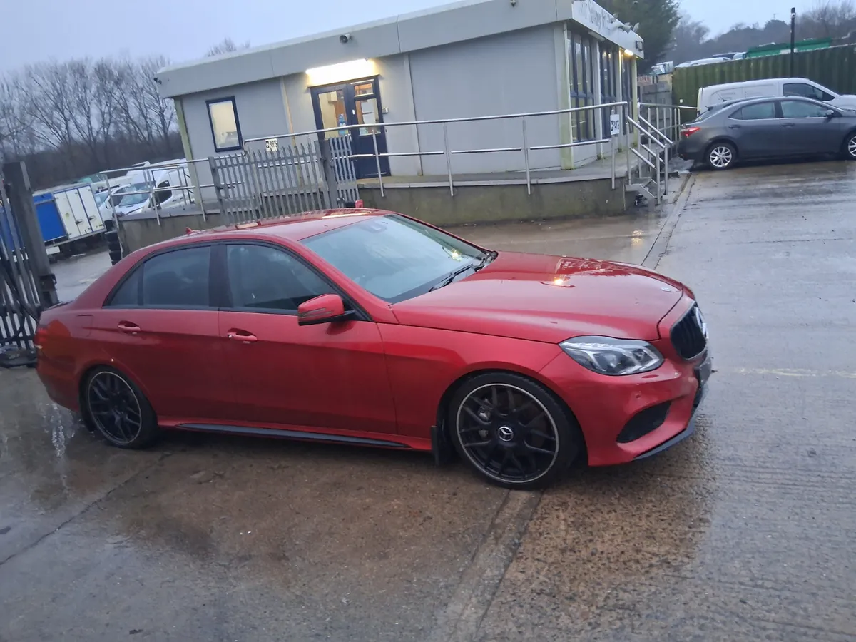 14 MERCEDES E-CLASS  350 AMG  (for parts only) - Image 4