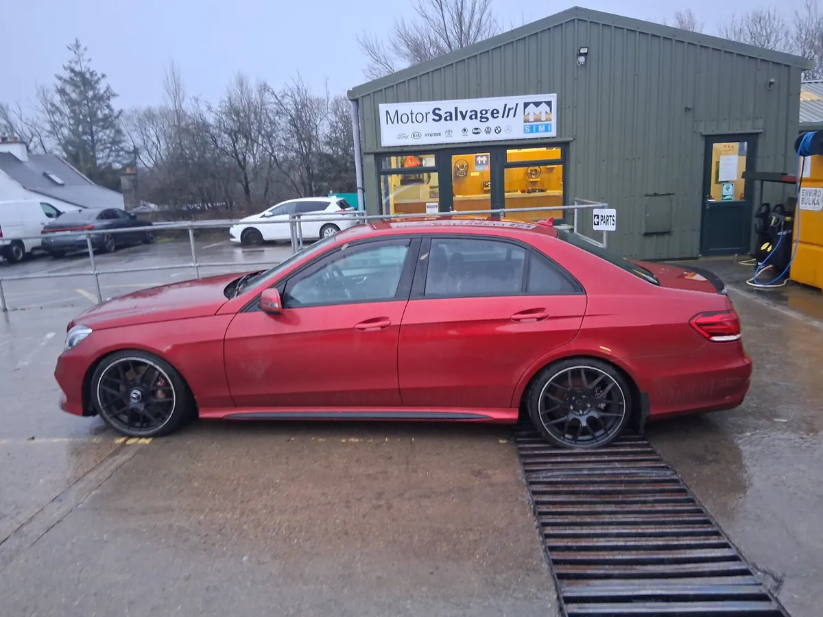 14 MERCEDES E-CLASS  350 AMG  (for parts only) - Image 2