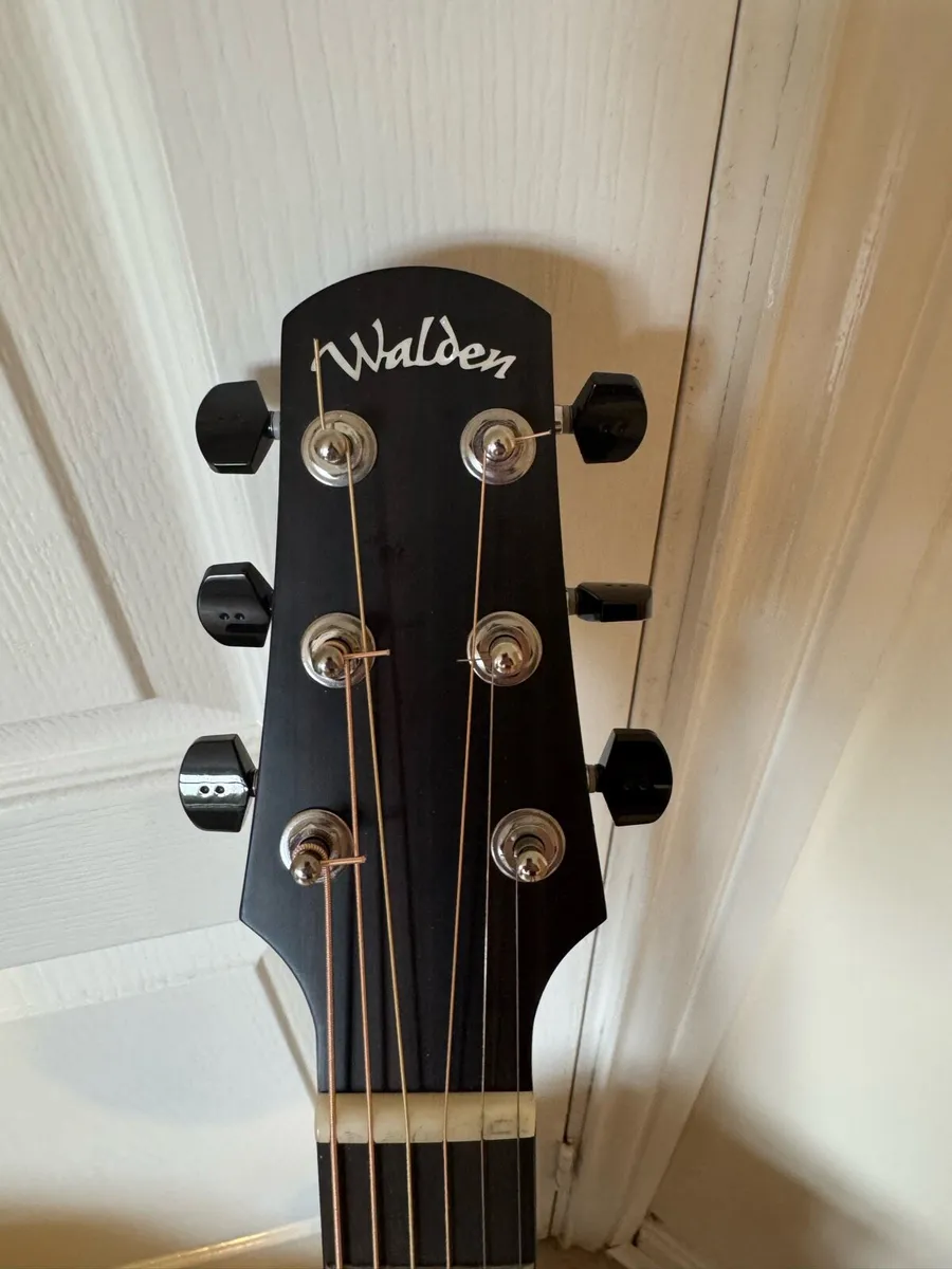 Walden G2070RCE Guitar - €1,200 New - Quick Sale - Image 3