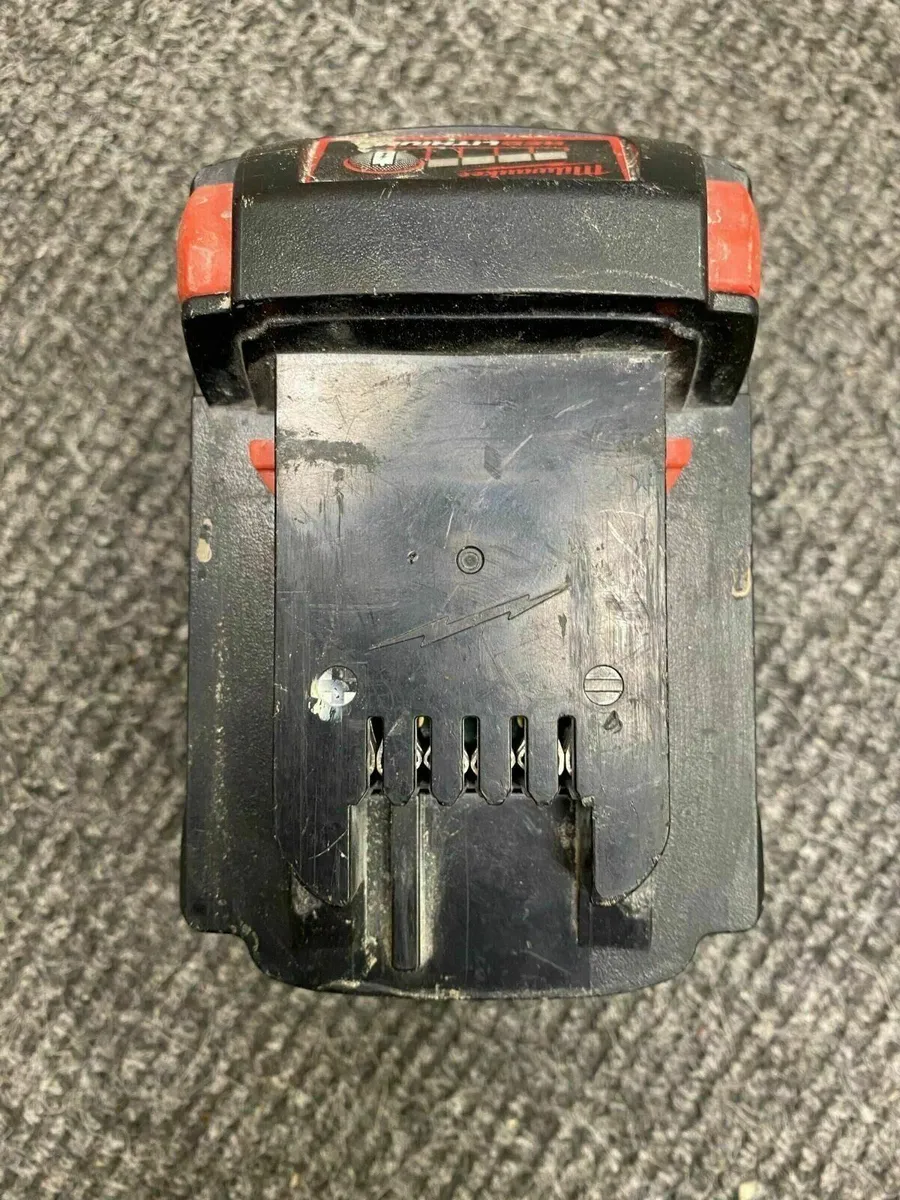 Milwaukee 5AH Battery - Image 2
