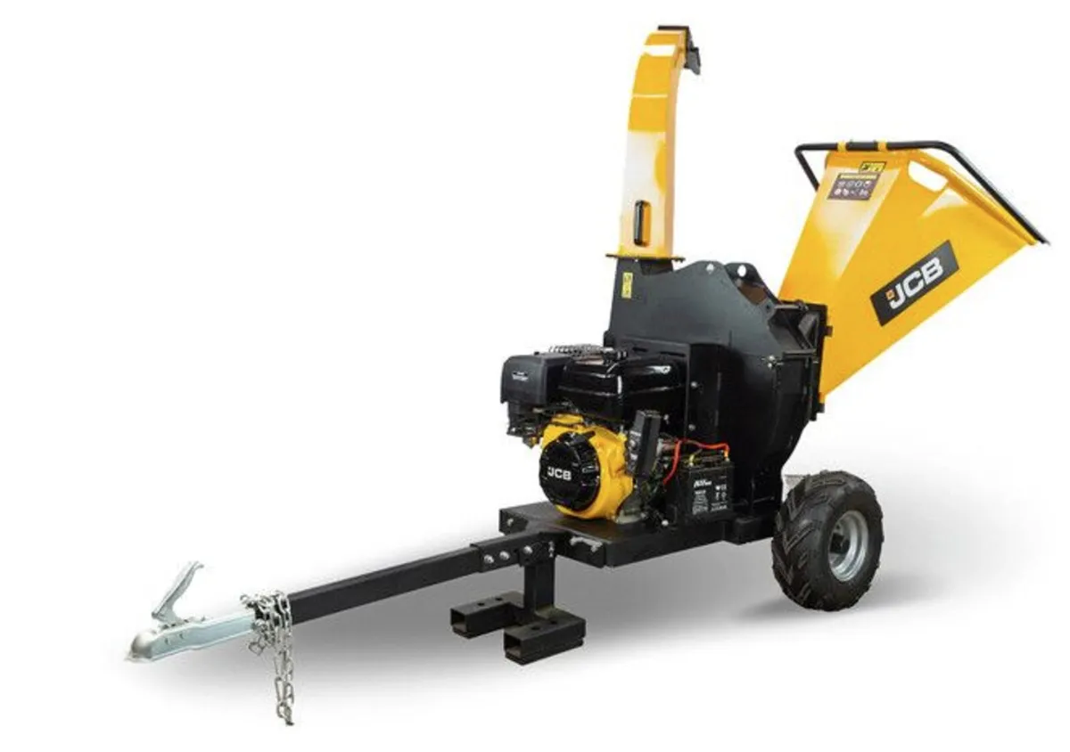 JCB Wood Chipper - Image 1