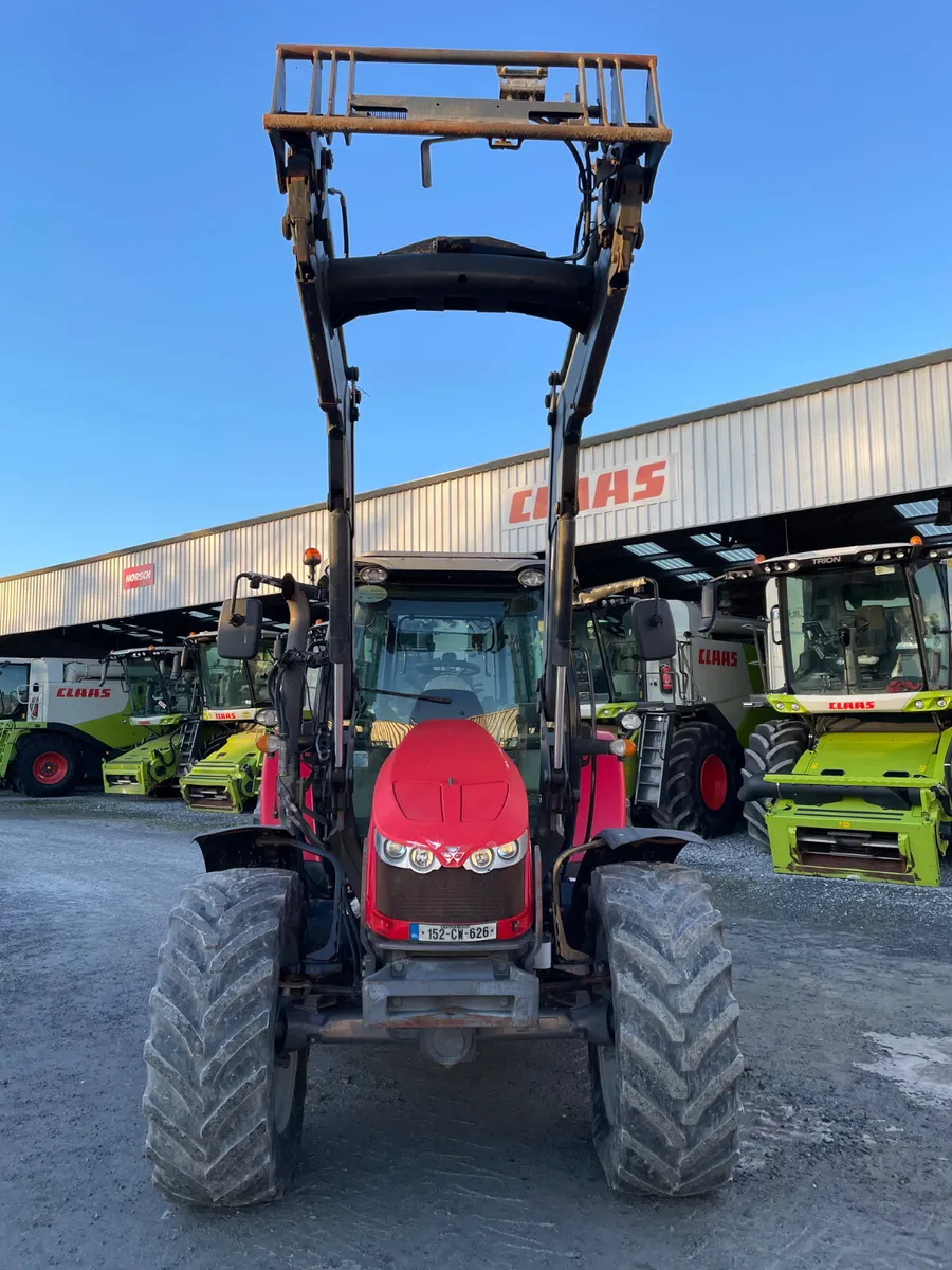 Massey 5612 - Image 2