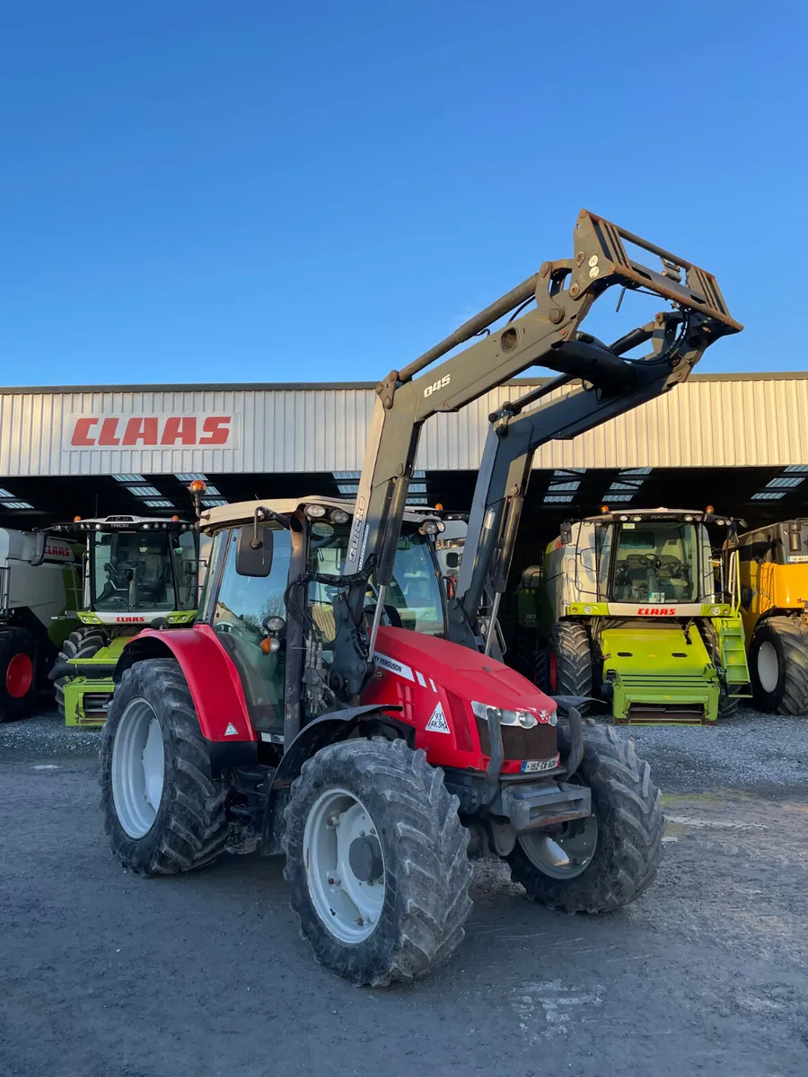 Massey 5612 - Image 1