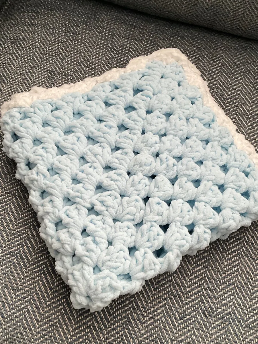 Car seat blanket - Image 1