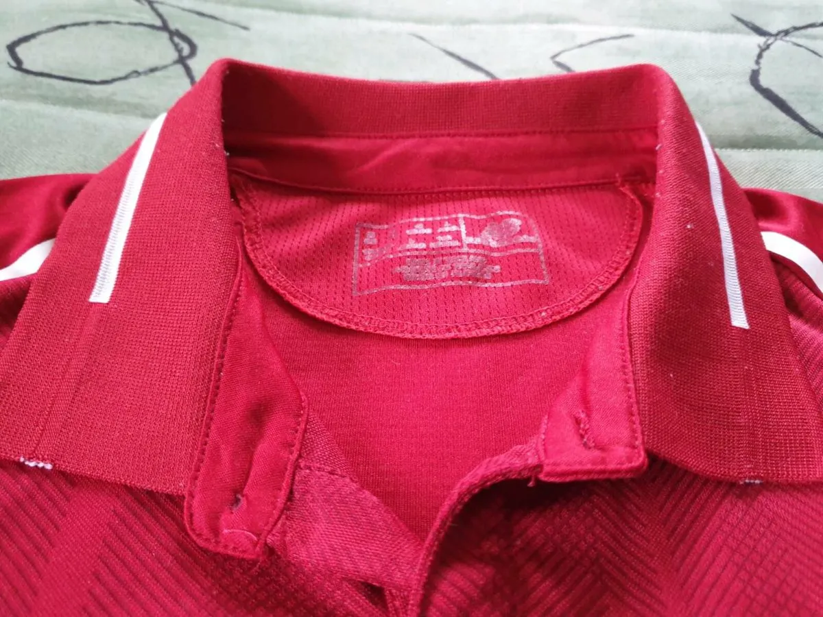 Liverpool Football Club Home Jersey 2018 to 2019 M - Image 2