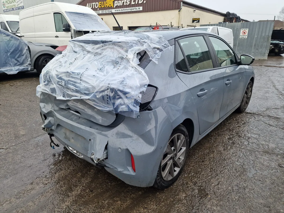 25 OPEL CORSA  ELEGANCE 1.2 P FOR BREAKING - Image 4