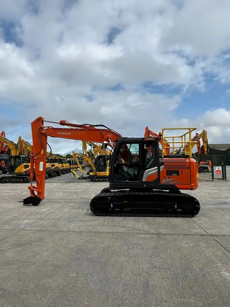 2022 Hitachi ZX130-7 LCN - Image 1