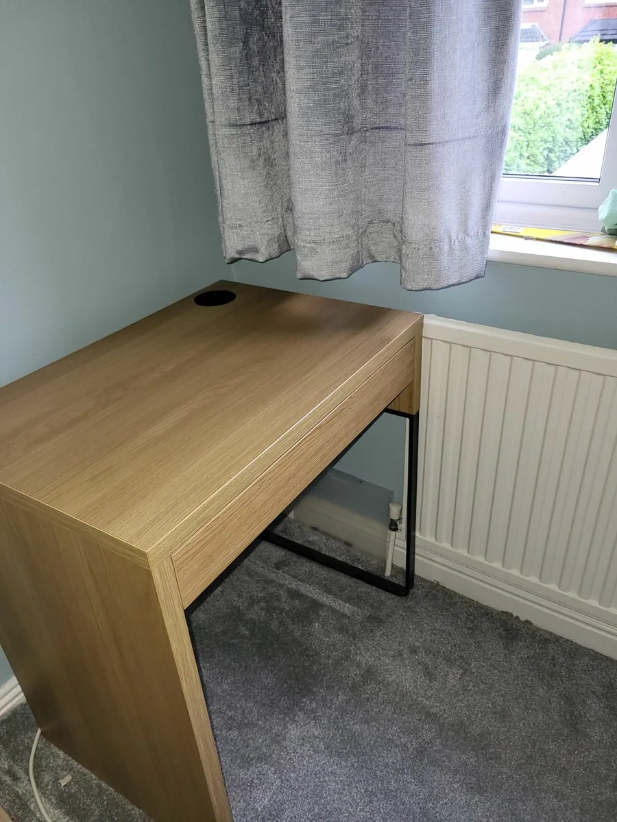 Desk - Image 3