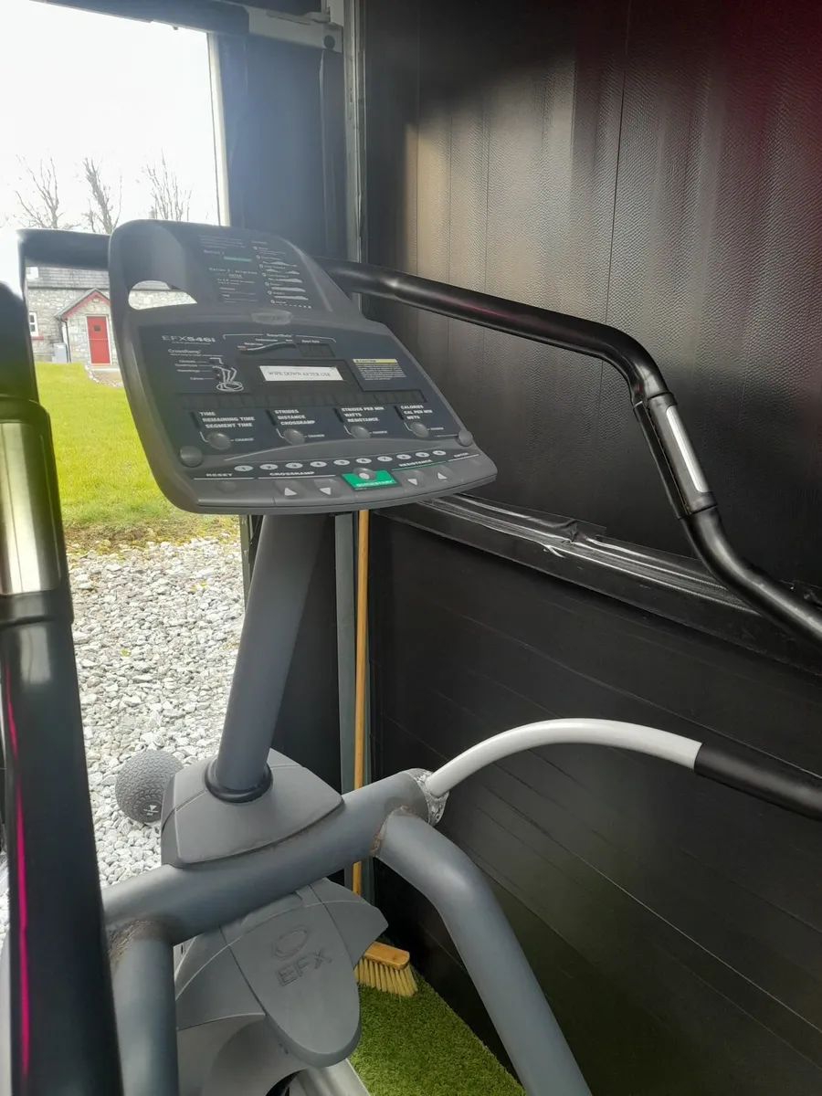 Crosstrainer - Image 1