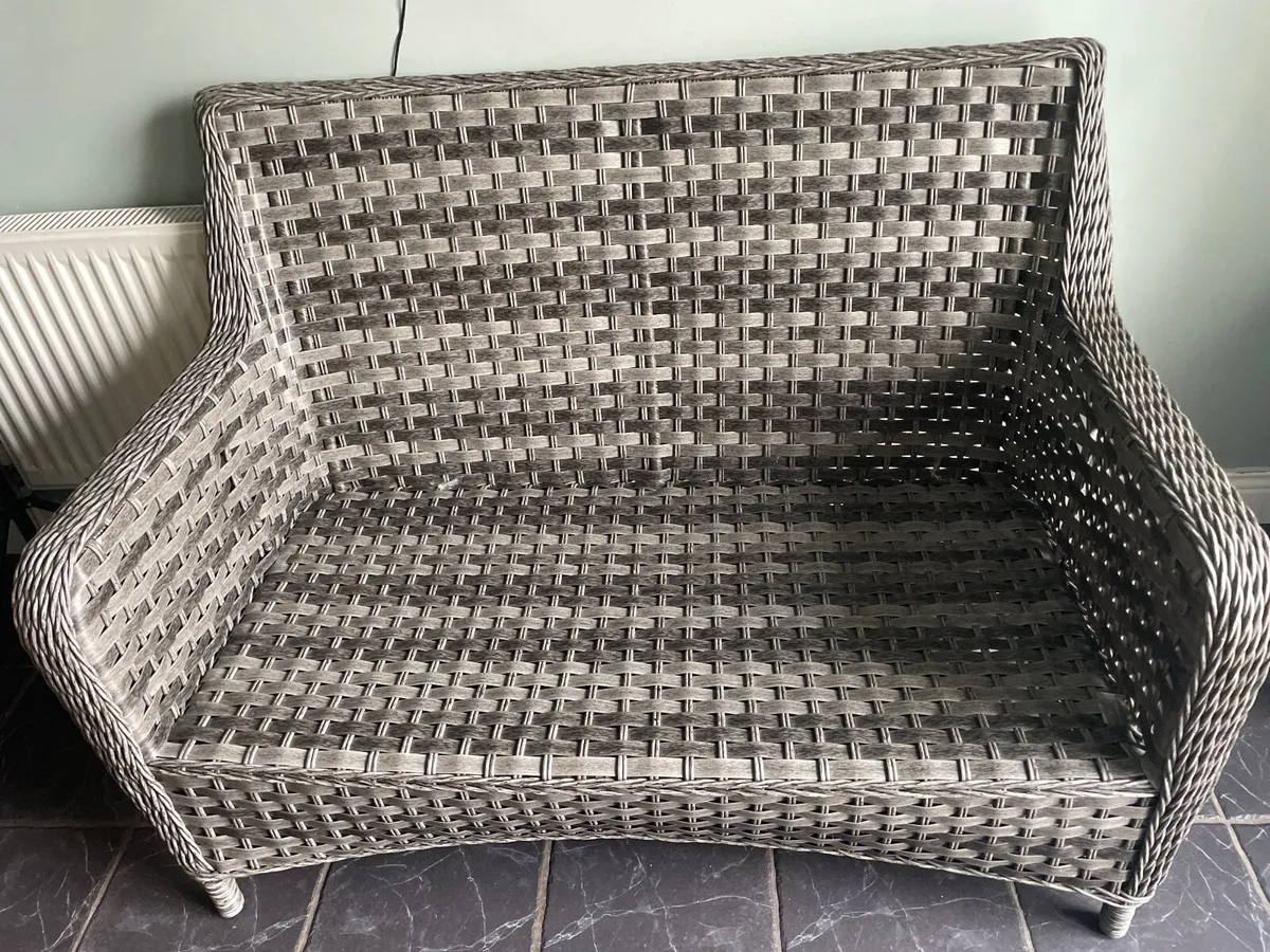 Garden 2 seater couch - Image 2