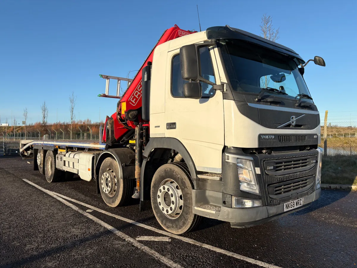 Volvo Fassi F485 Crane Cheesewedge - Image 1