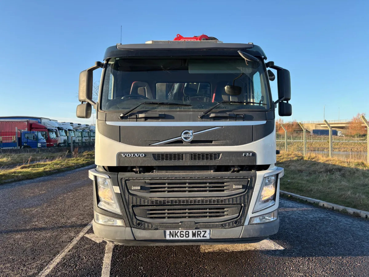 Volvo Fassi F485 Crane Cheesewedge - Image 2