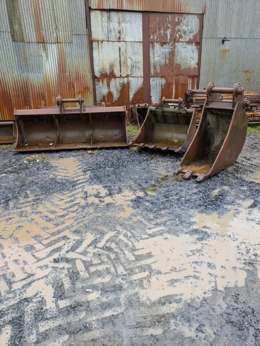 Buckets for Doosan 300 Excavator (30 Ton) - Image 2