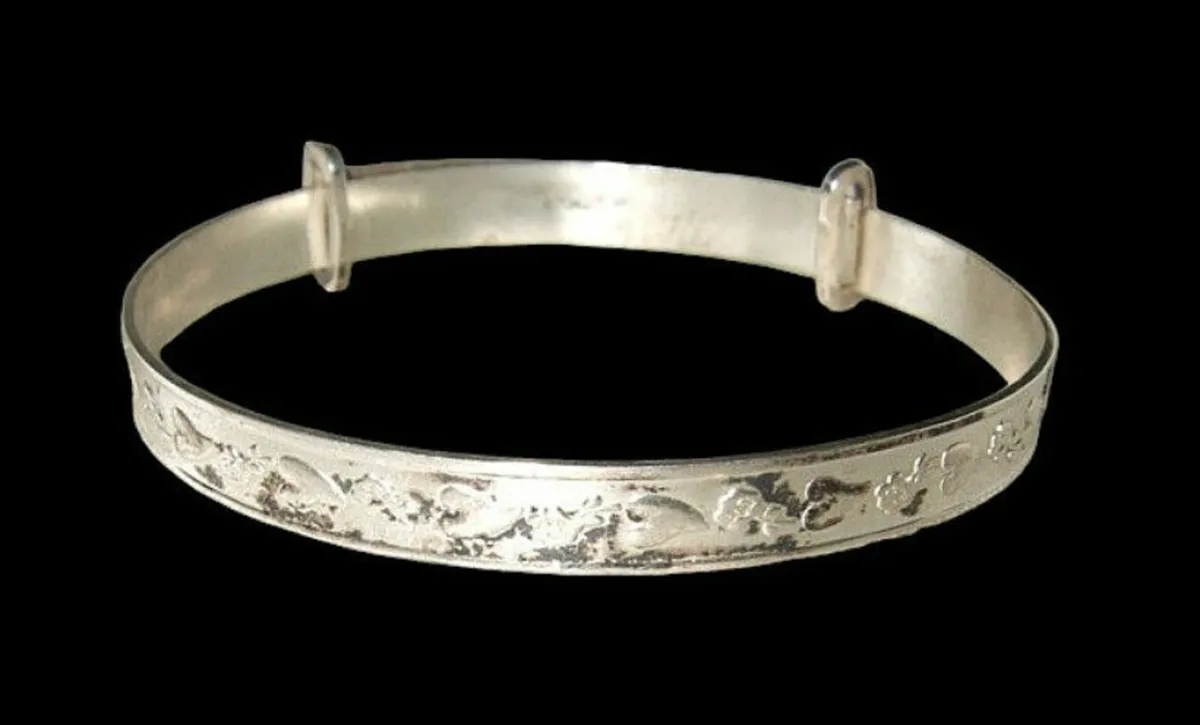 Vintage Hallmarked Silver Baby Bangle - Image 3