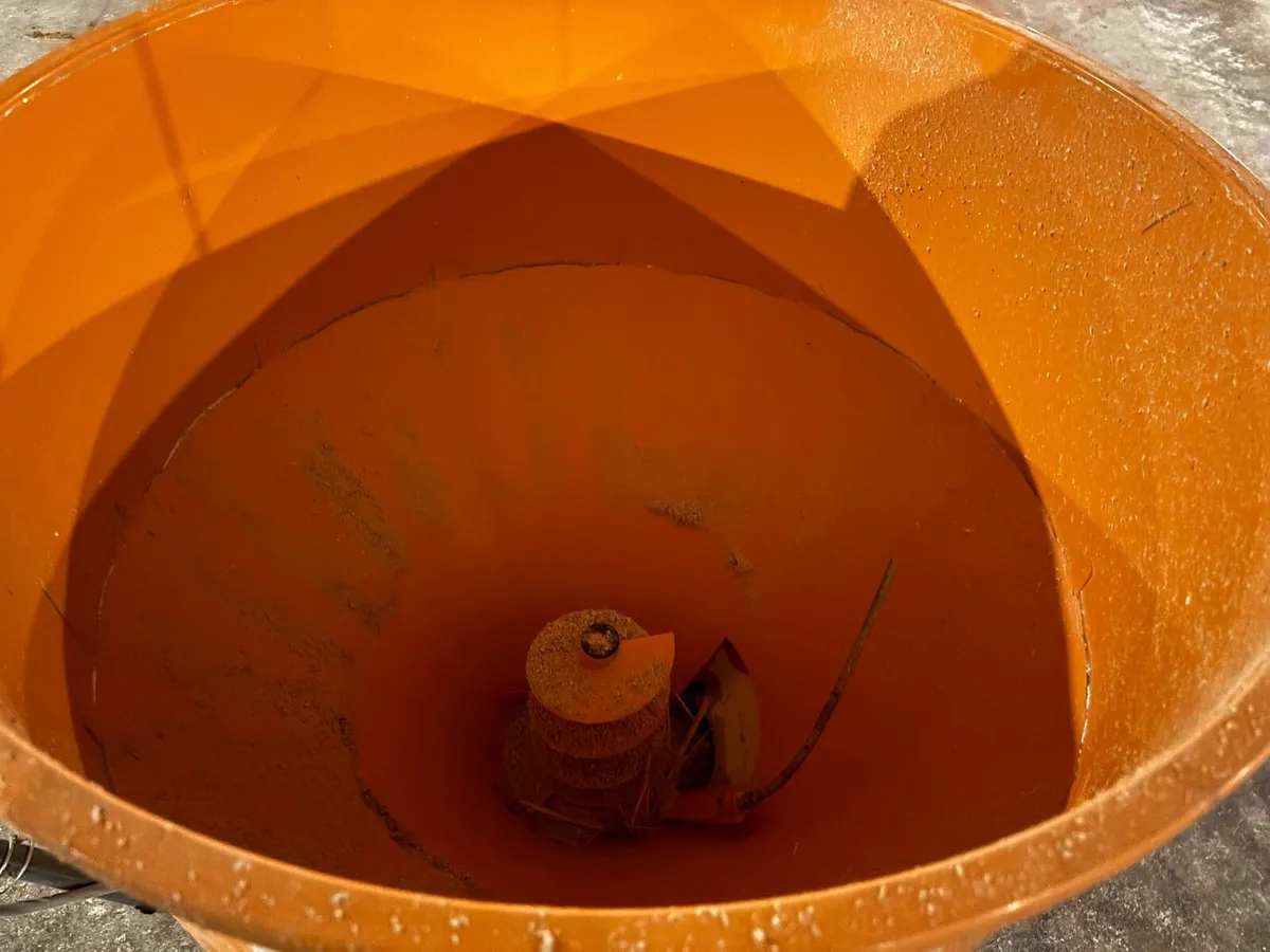 Flingk lime spreader - Image 4