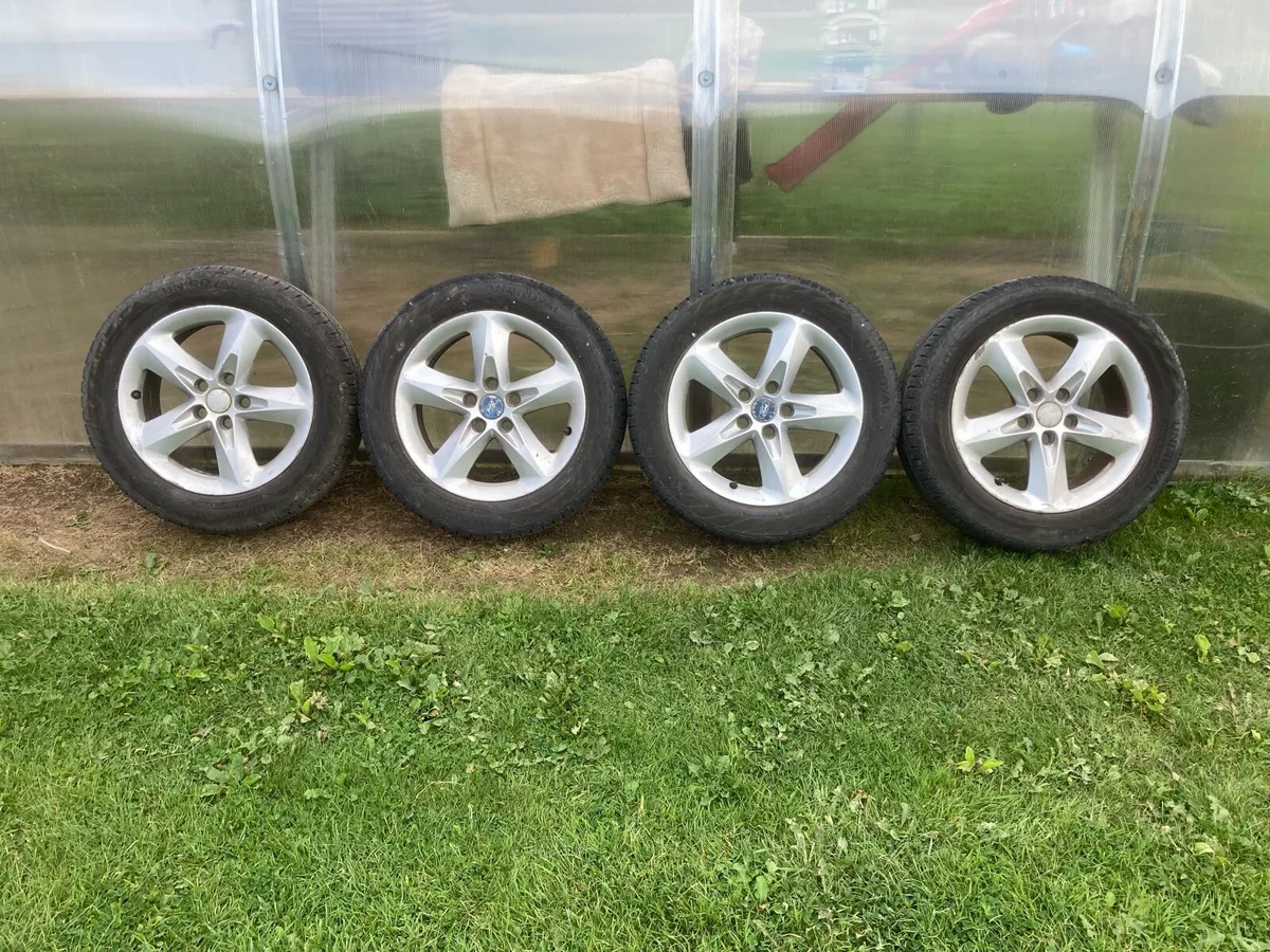 Ford Focus alloys and brand new tyres - Image 1
