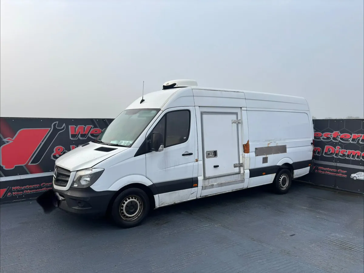 162 Mercedes sprinter for dismantling