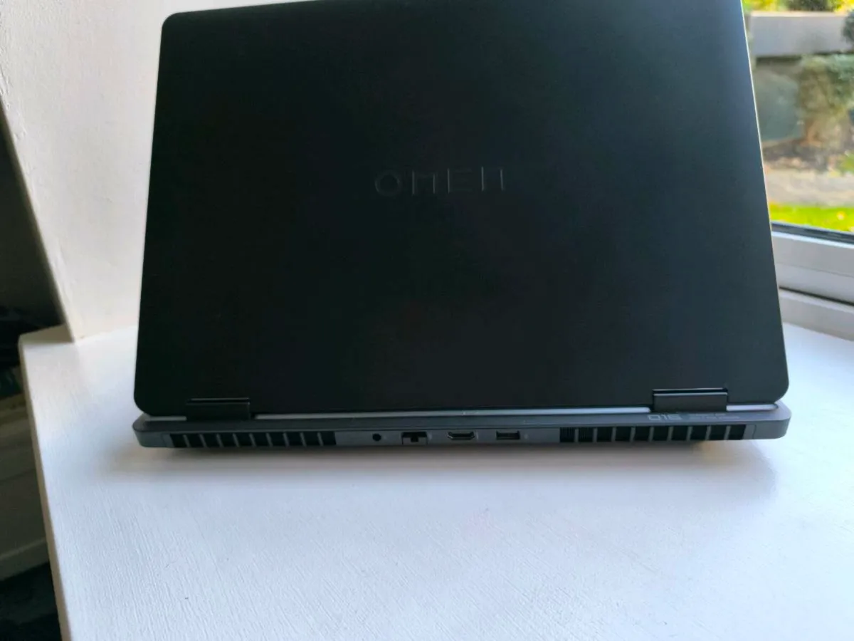 Brand New Gaming Laptop, RTX5070,Ryzen AI 7 - Image 4