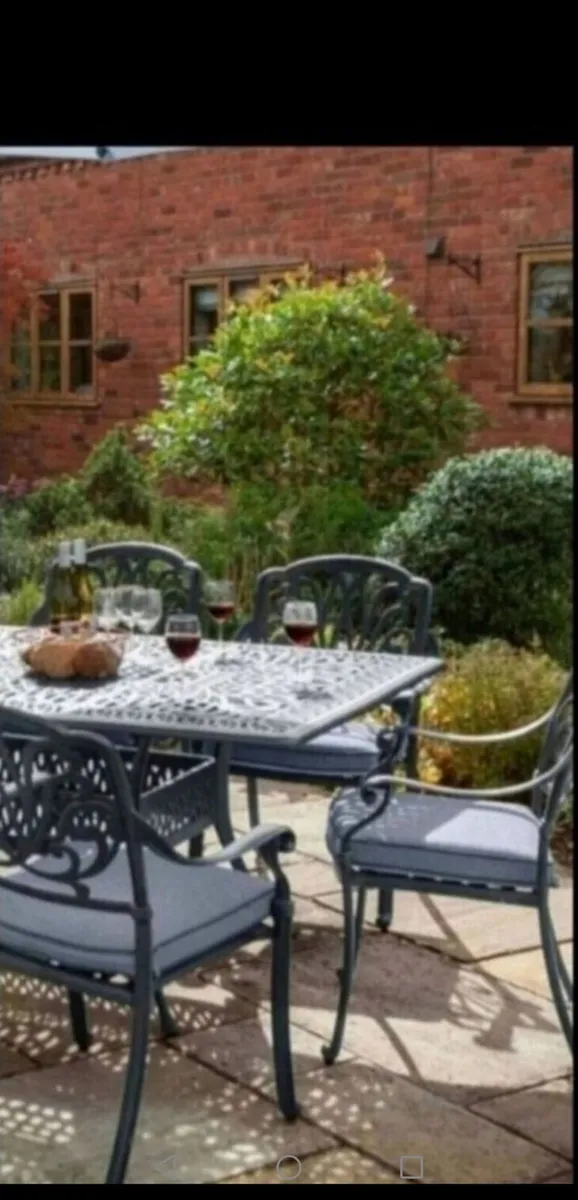 ***CLEARANCE*** Brand New Hartman 8 Seater - Image 2