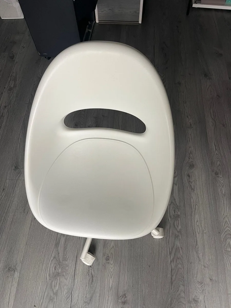 Table and Chair (Bundle) - Image 2