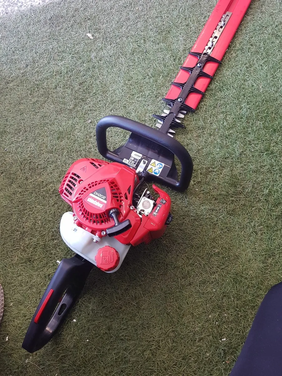 DH202 SHINDAIWA HEDGETRIMMER - FOR SALE - Image 2