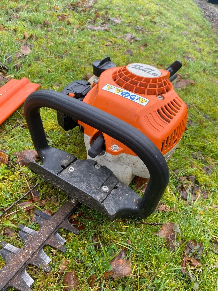 Stihl HS 45 hedge trimmer - Image 2