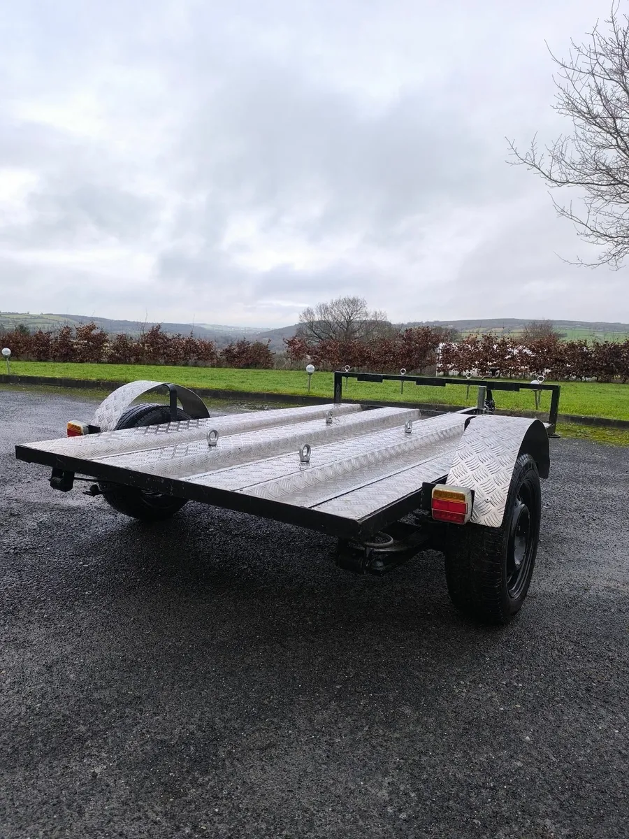 Triple motorbike trailer, fits 3 bikes – €1,300 - Image 1