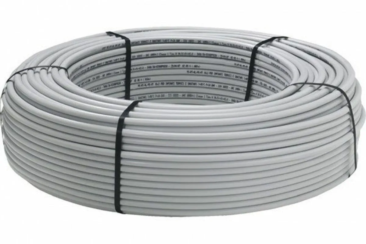 16mm Multilayer Pipe - Plumbing - Image 1