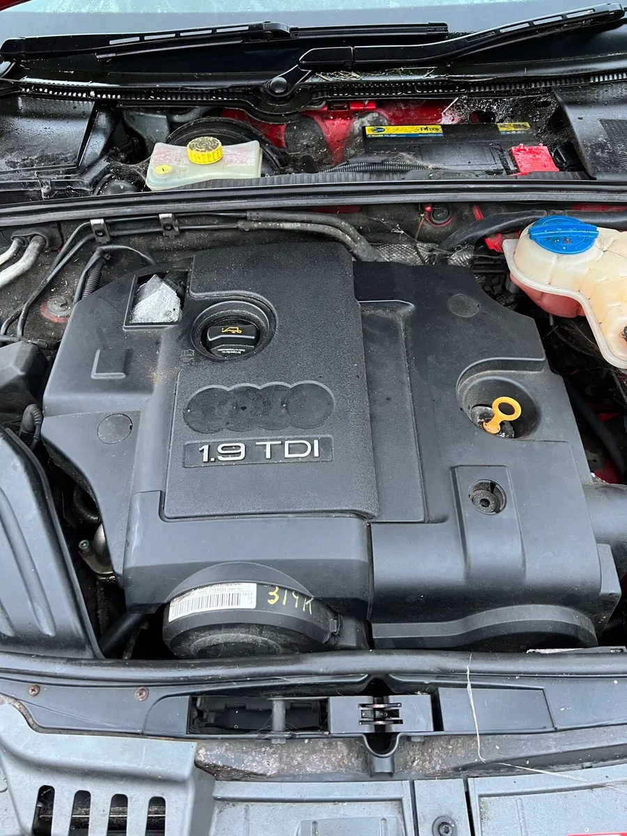 Breaking audi a4 b7 2006 1.9tdi bke - Image 3