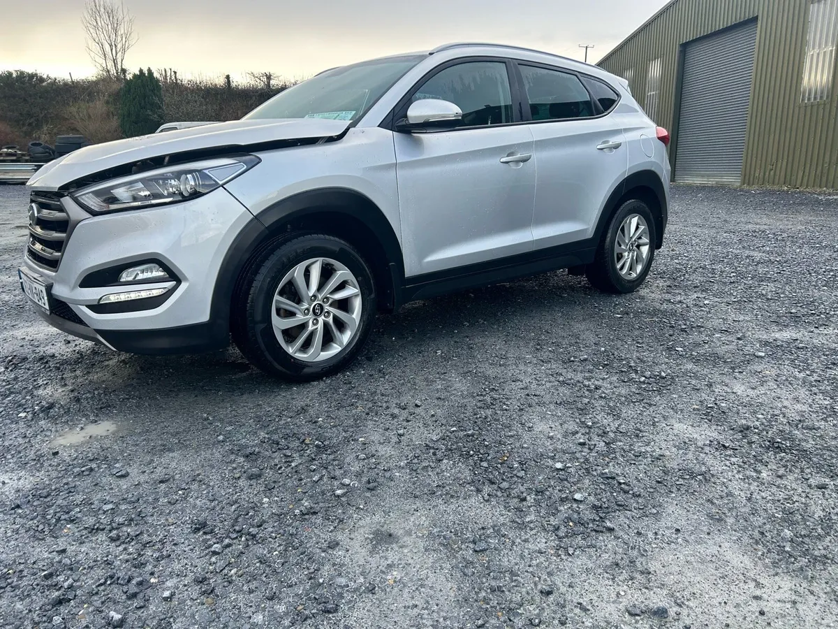 2016 Hyundai Tucson 1.7 diesel - Image 2