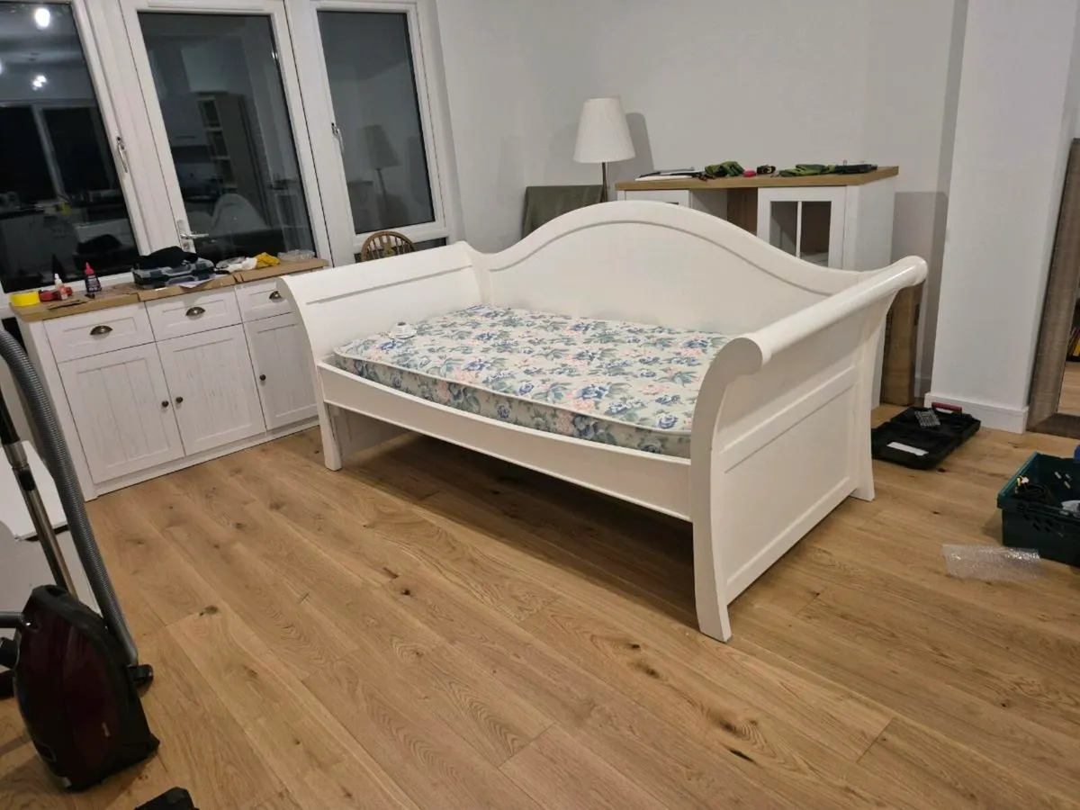 Beautiful Day bed - Image 2