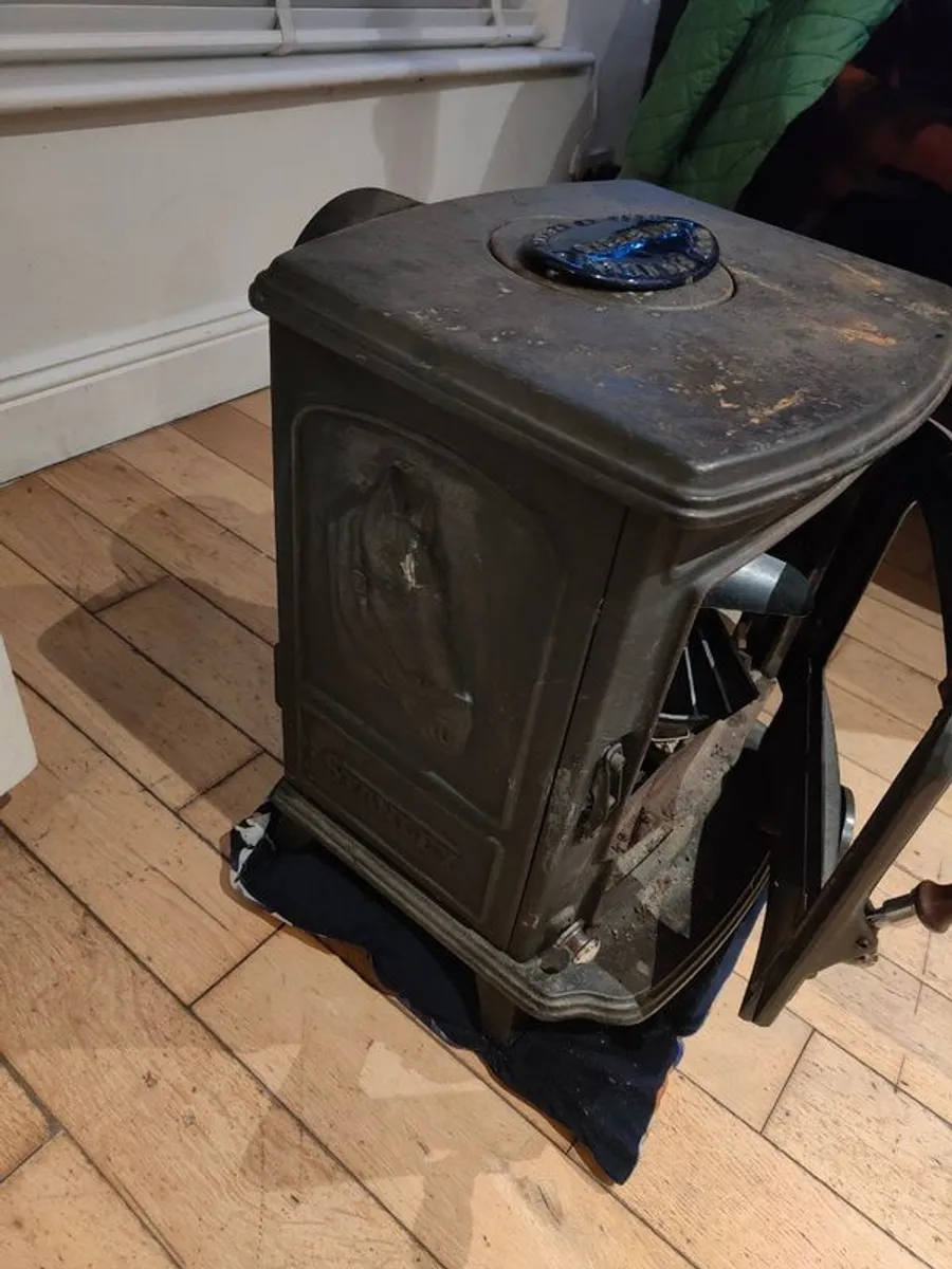 Stove - Image 1