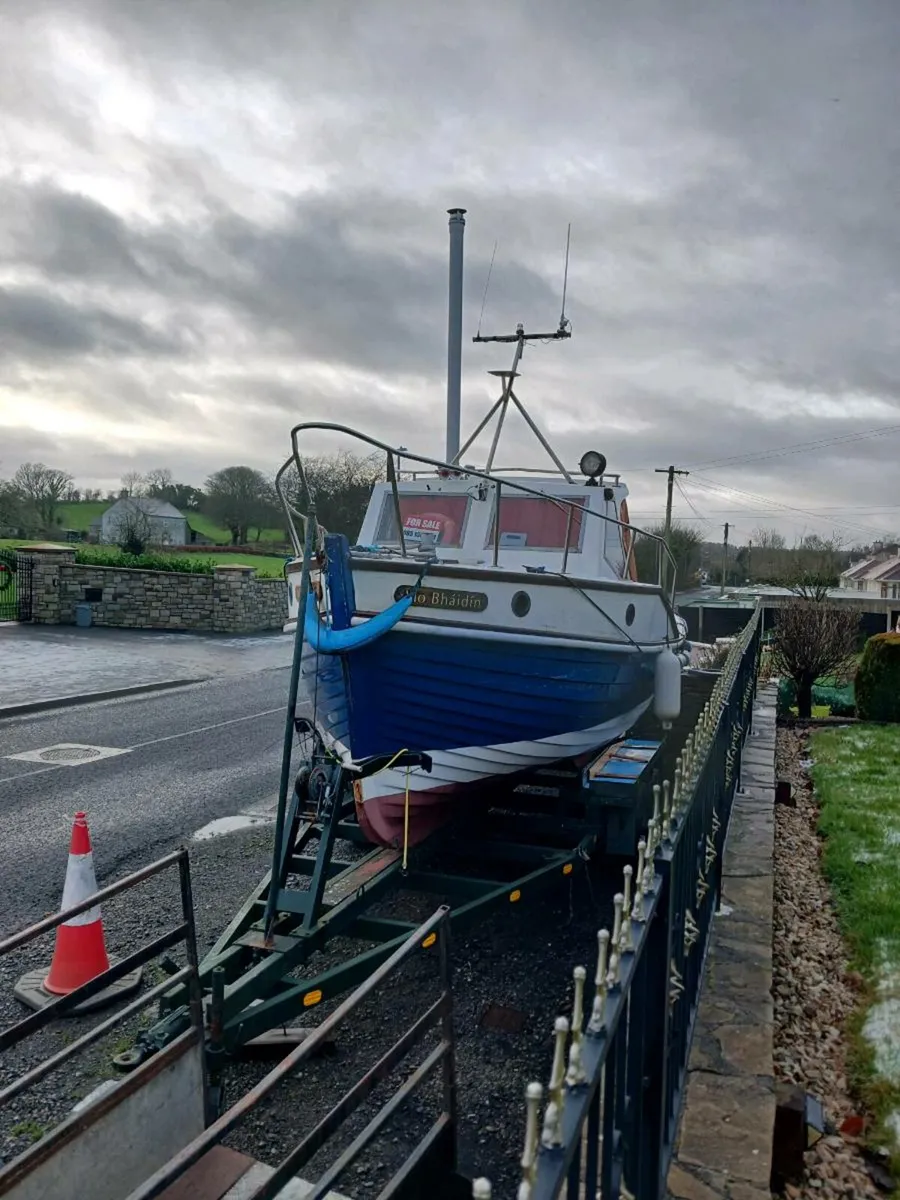Mitchell 23ft boat - Image 3