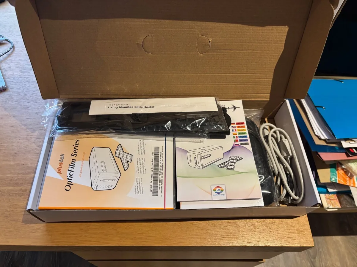 Plustek 8200iSE 35mm Film Scanner - Image 3