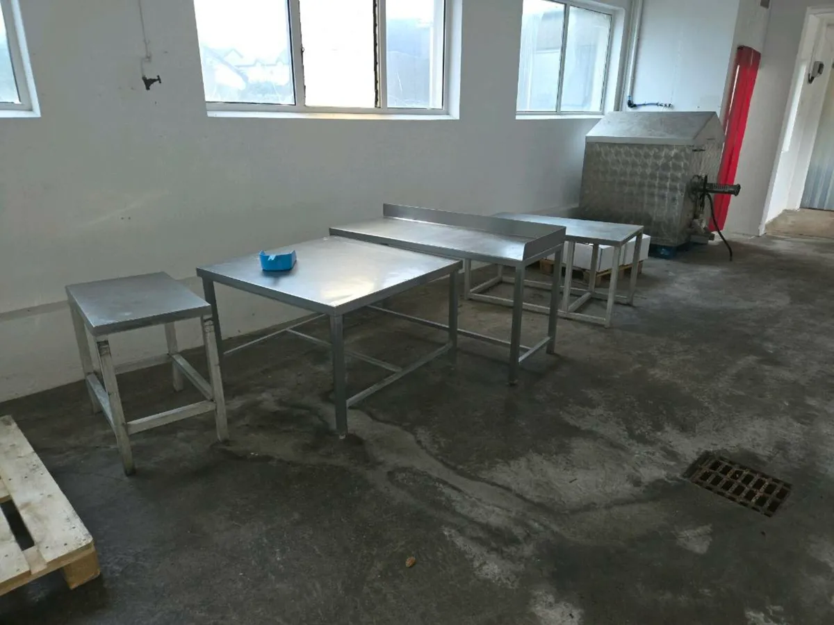 Stainless tables - Image 2